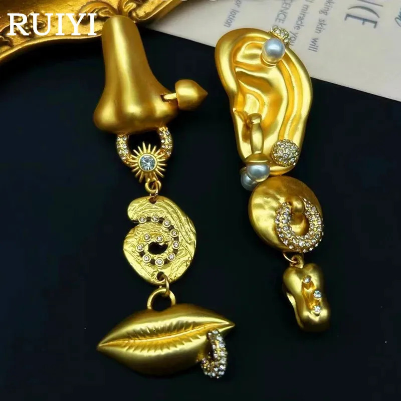 Exaggerate Eye Lips Nose Eye Stud Earring Brass Heavry Metal for Women Jewelry 2024 Europe And America Vintage 240708