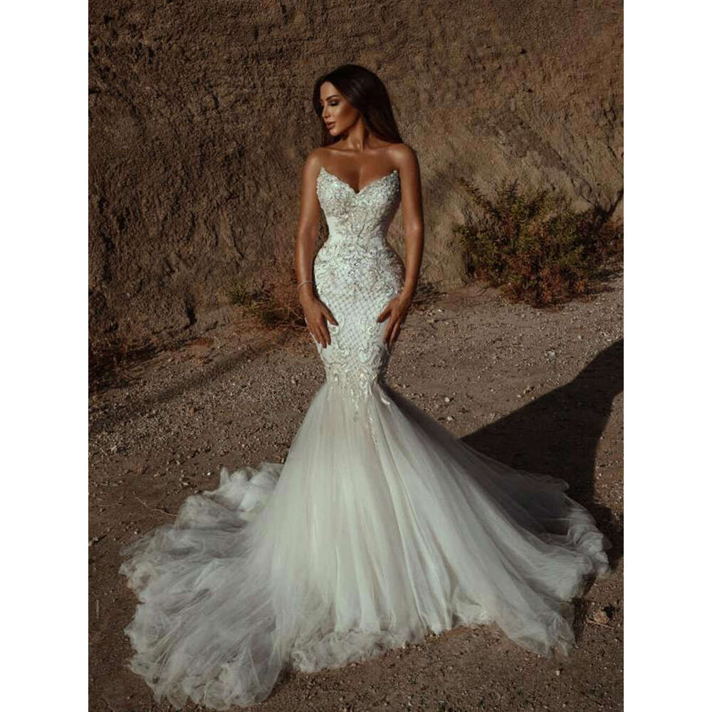 Sexy Strapless Mermaid Wedding Dresses For Women Beading Lace Sequined Appliques Tulle Sleeveless Bride Gowns Robe De Mariee