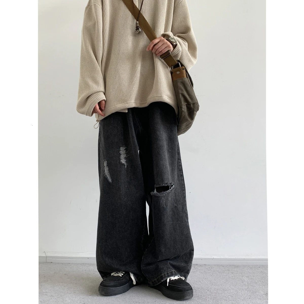 Korean Hip Hop Ripped Baggy Jeans For Men Women Streetwear High Quality Couple Oversized Denim Pants Trendy Skateboard Trousers 240712