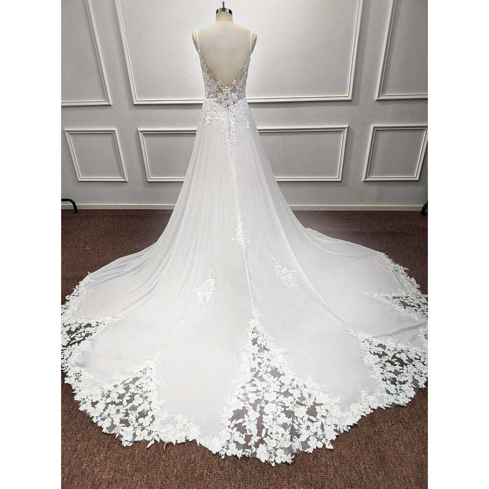 Simple Spaghetti Straps Wedding Dresses For Women Lace V Neck Satin A Line Backless Appliques Bridal Gowns Vestidos De Novia