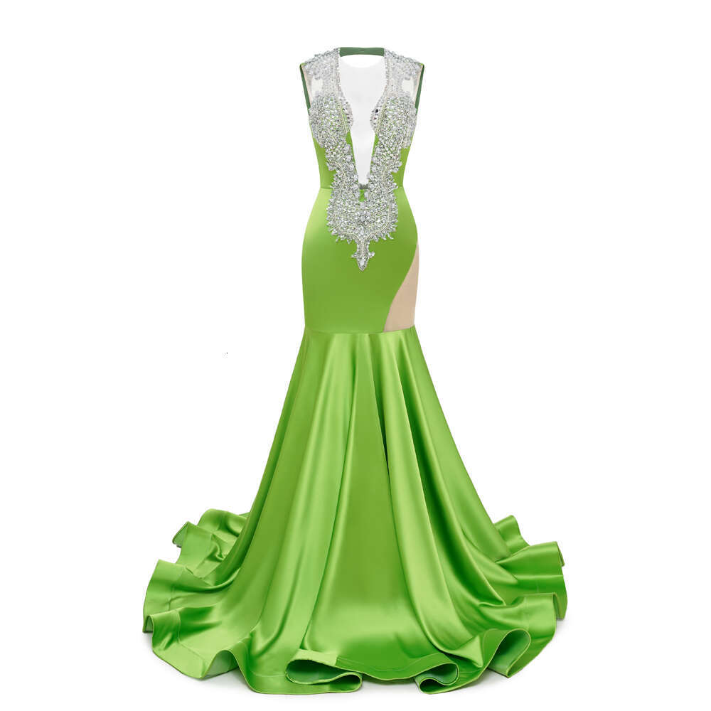 Vintage Green Satin Evening Dress Crystal Illusion Sequined Beaded Backless Cut Out V Neck Formal Party Prom Gown Robe De Soiree
