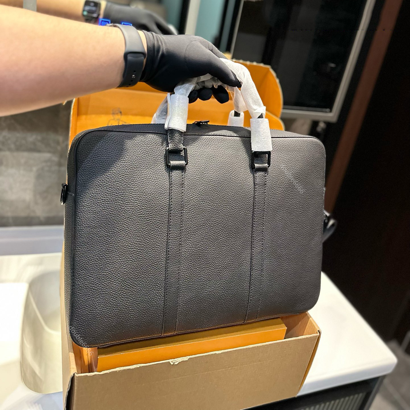 Briefcase designer Luxury laptop bag Solid Color letter Large Capacity Leather Briefcase Business Style men laptop bag messenger bag work bag handbag
