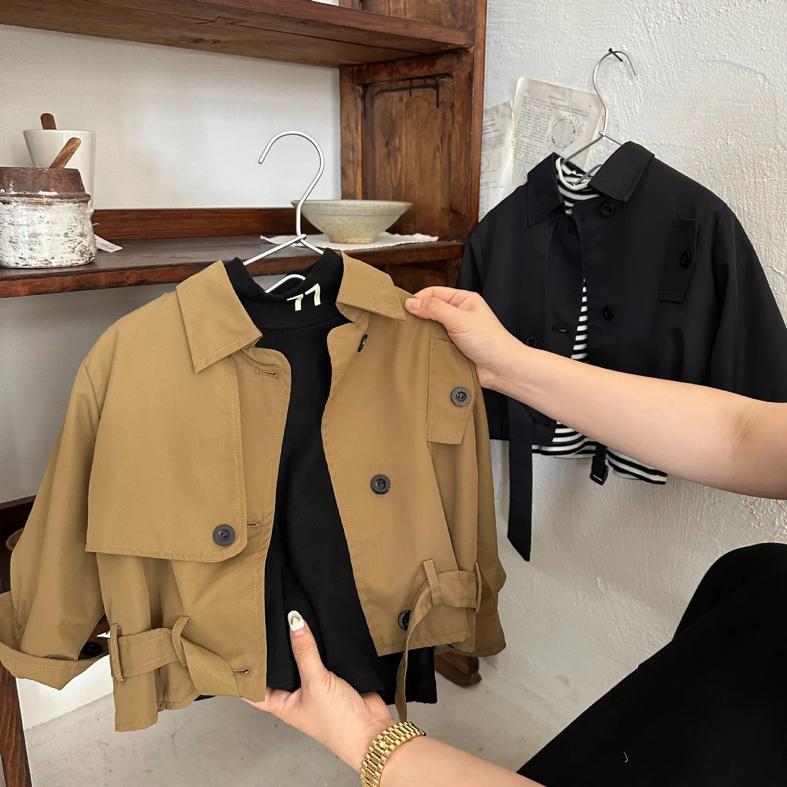 Kids Overcoat Autumn Boys and Girls Solid Color Personalized Coat Baby Short Belt Trench Coat 240711