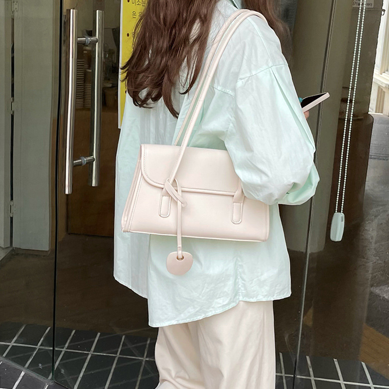 Fashion Women Shoulder Bags 2024 Summer Simple female Handbags PU Leather Tassel underarm bag Casual ladies tote white