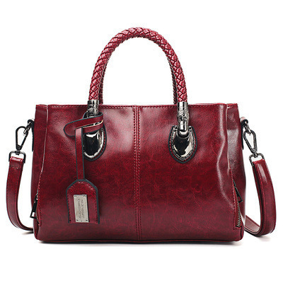 Oil wax leather new European and American Boston female bag shoulder bag female soft leather big bag