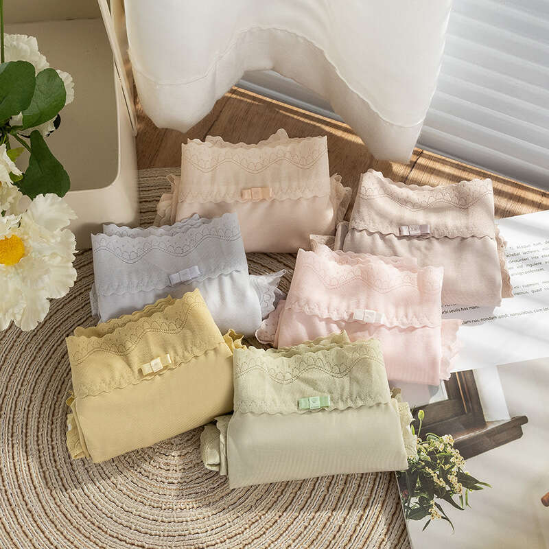 Soft Glutinous Light Luxury Lace High Aesthetic Value, Skin Friendly and Traceless Underwear for Women with Antibacterial Mulberry Silk Crotch Underwe