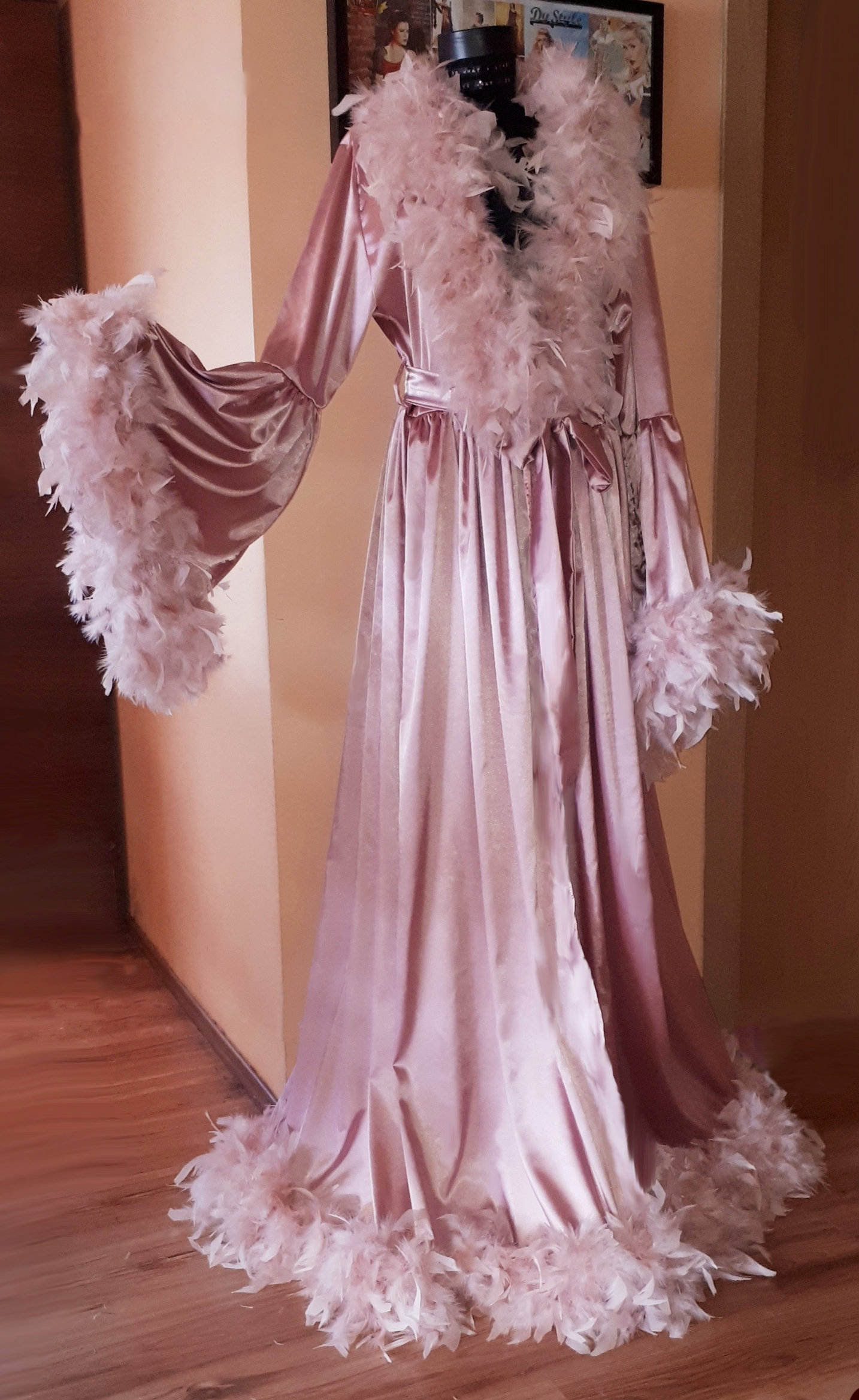 Elegant Velvet Bathrobe Dress for Photoshoots Feather V Neck Long Robes Photo Shoot Mother and Daughter Dresses Custom Made
