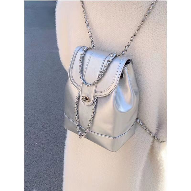 2024 New Style Sier Chain Women's Korean Edition Small Fragrance Backpack Fashionable Crowd Book Bag H7.19#27