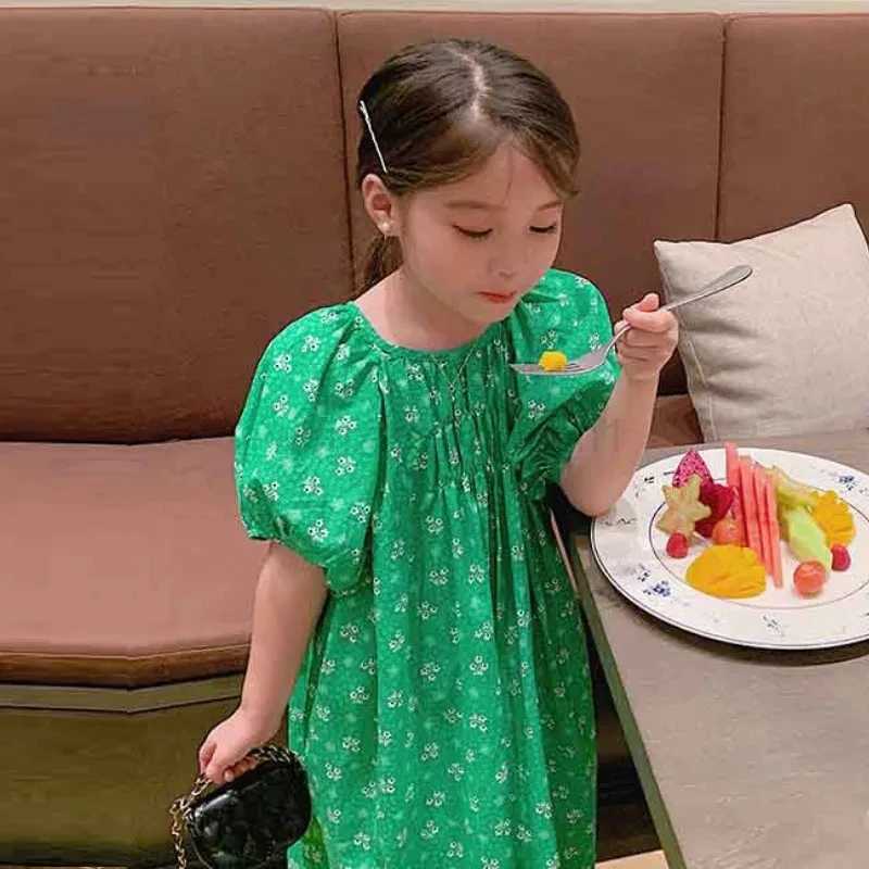Dressed girls summer clothing sweet floral loose versatile casual 2-7 year Beibei countryside style fashion childrens clothingXJ240720