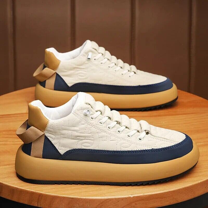2024 Winter Men Versatile Black Leather Sports Casual Skate Shoes Small White Fashion Trendy
