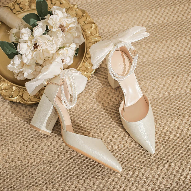 Slimming Shoes Casual Heels Shallow Mouth Sandals Ladies Pointed Pumps Hollow 2024 All-Match Comfortable Beige African Bow Toe S 240708
