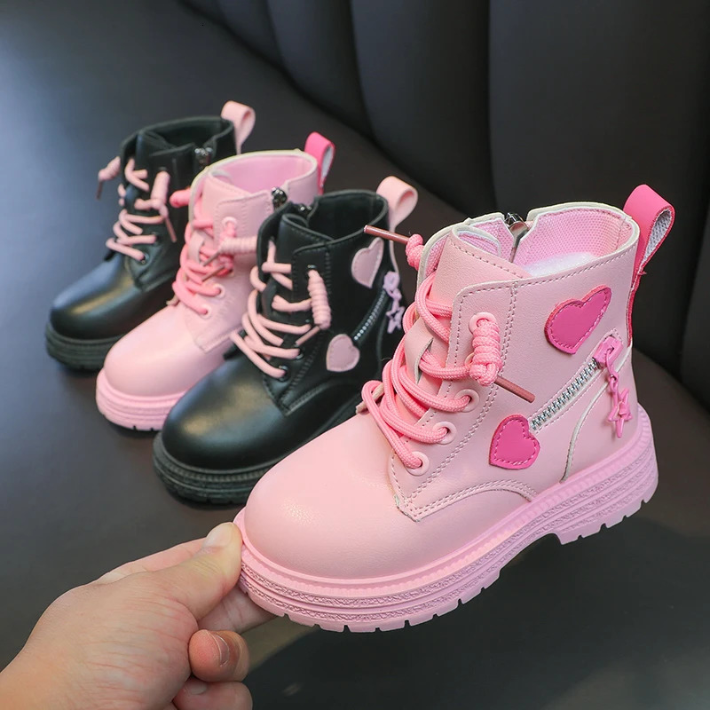 Girls Boots Kids Fashion Rubber Boots Cool Girl Autumn and Winter Cotton Soft Sole Pink with Love Side Zip Princess Round-toe PU 240710