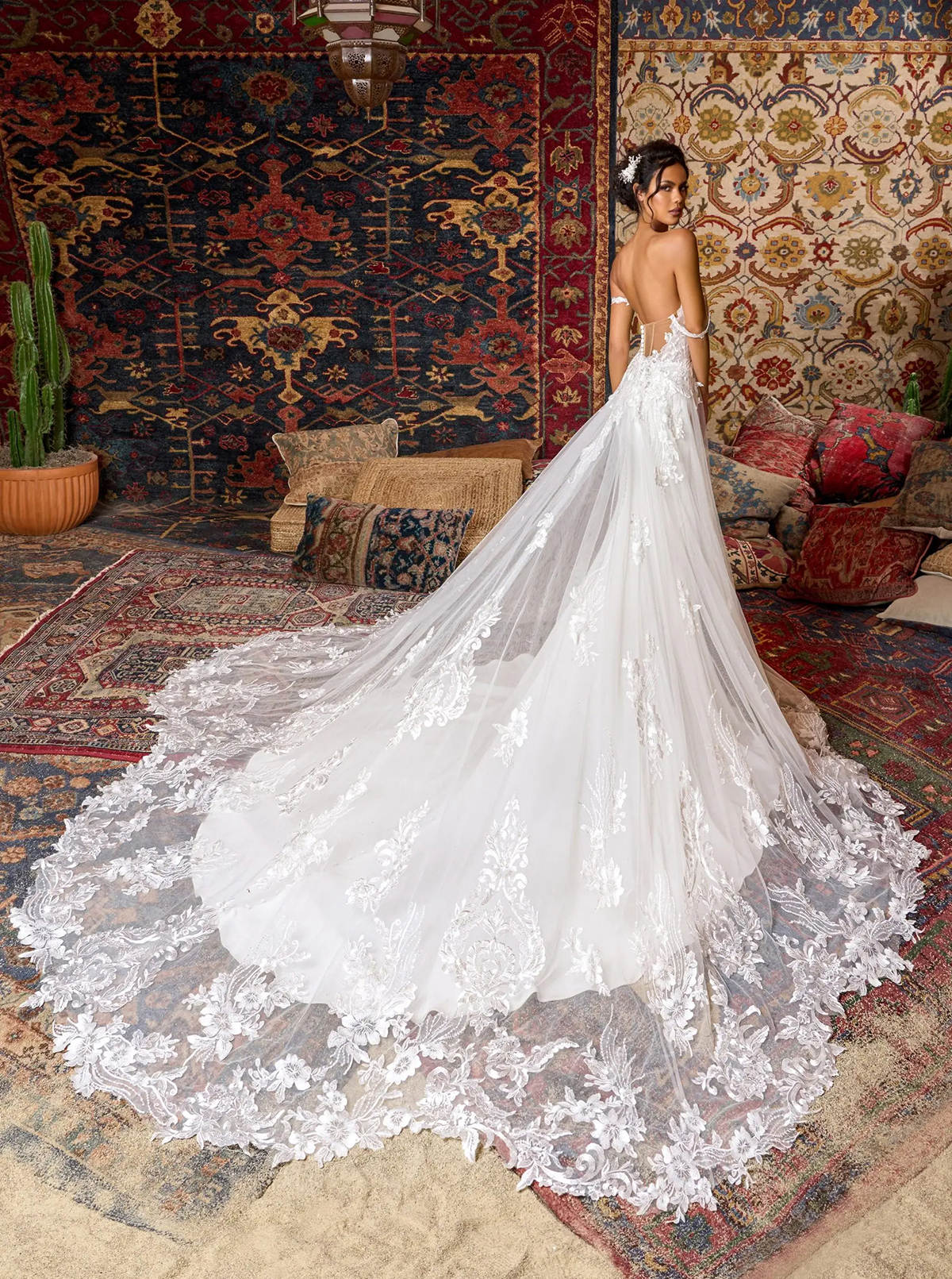 Sexy Mermaid Wedding Dress Appliques Sweetheart Neck Off Shoulder Bride Gowns Sleeveless Sheer Zipper Back Bridal Dresses Vestido De Novia