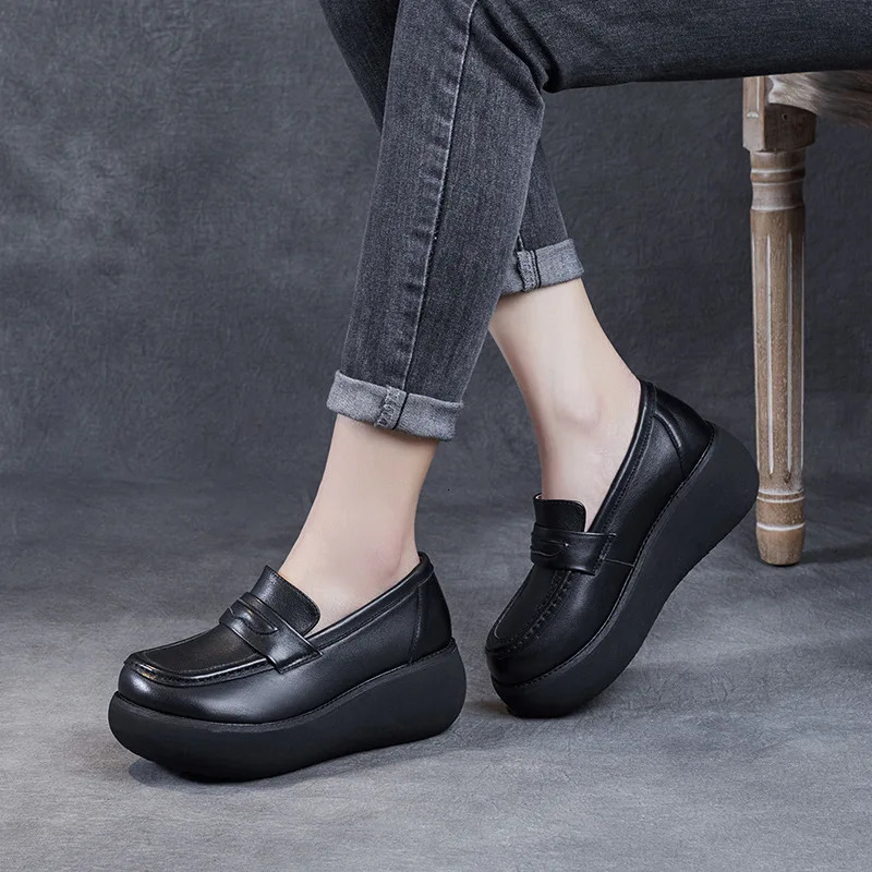 Single Shoe Genuine Leather Loafers Womens Brown Retro Slope Heel Ethnic Style Shoes 240718