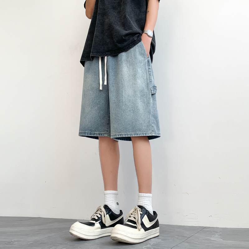 Denim summer fashion label, loose casual shorts, men's American five part pants, trendy