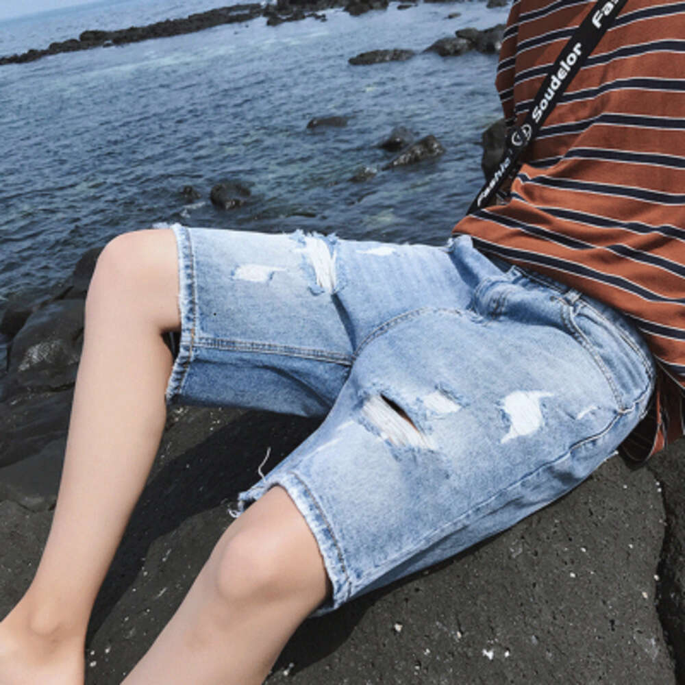 Summer denim shorts, trendy loose fit, men's cropped ripped horse pants, casual thin design