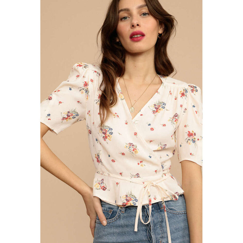 Best Saller New Merchandise Fashion Retro Summer Casual Slim Streetwear Long Sleeve Tee Shirts Women Short Skinny Base Collar Blouse Couples Graphic T