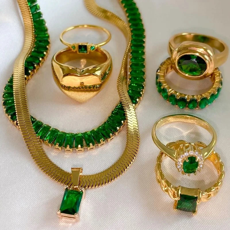 Gold Plated Stainless Steel Inlaid Green Zircon Ring Ladies Fashion Versatile Rings Jewelry 240713