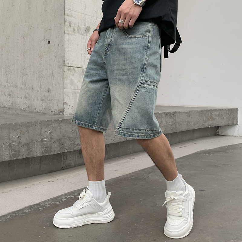 Handsome high-end light colored denim for men summer, trendy and fashionable design, casual five inch mid length shorts in large size