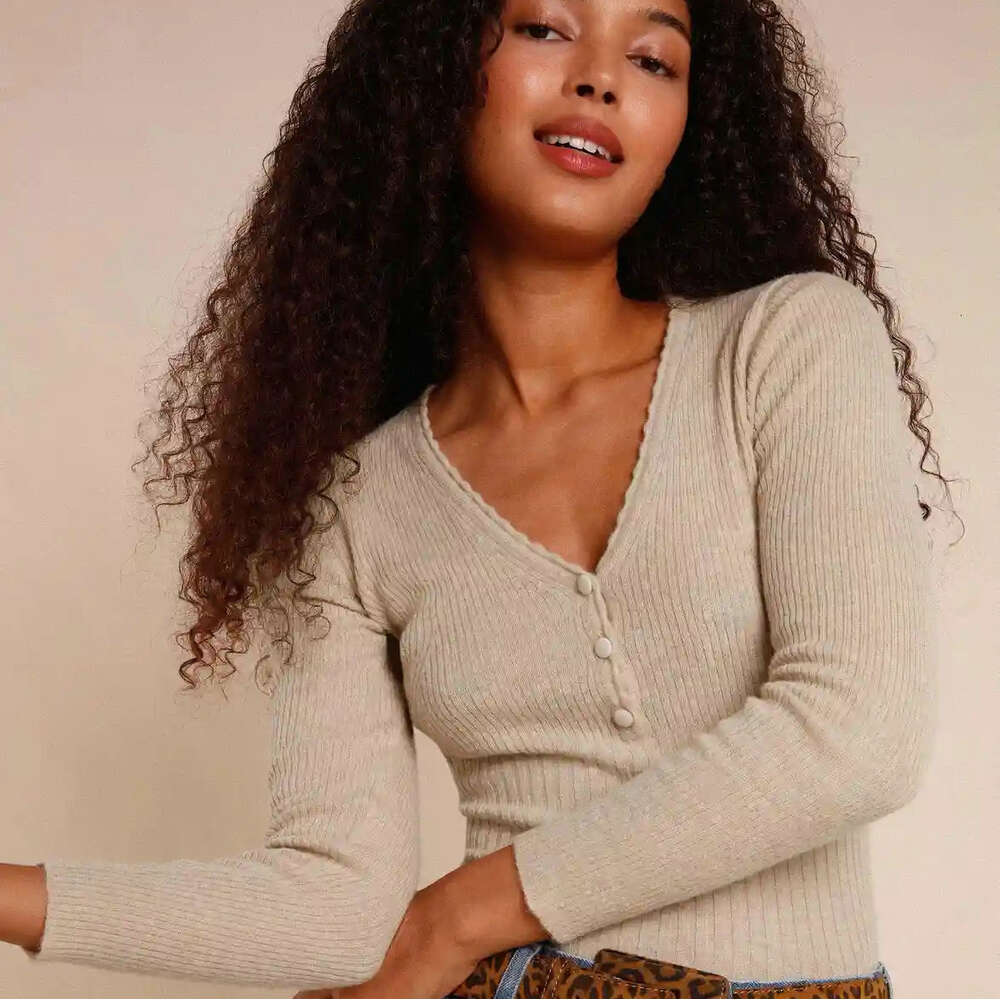 Designer Clothes Best Saller New Merchandise Retro Spring Fashion Casual Slim Streetwear Autumn Pure Cotton Backless Collar Blouse Lace Graphic T Shir