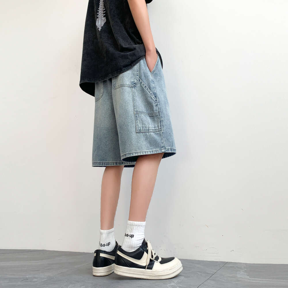 Denim summer fashion label, loose casual shorts, men's American five part pants, trendy
