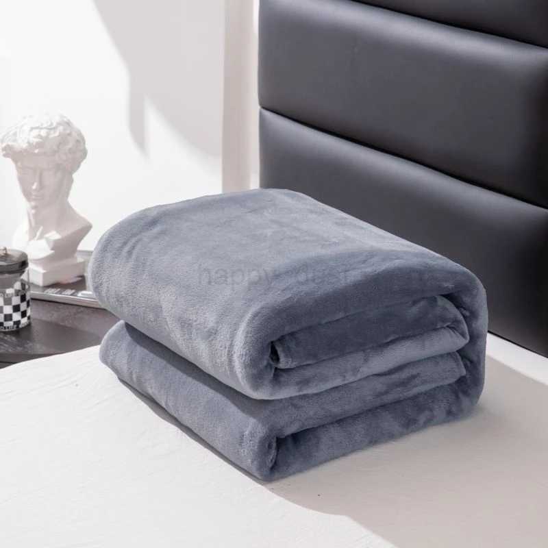 Solid Color Summer Blanket cobertor Skin-friendly Plaid 70x100 Nap Blankets for Car/Office Home Plush Bedspreads Queen SizeCL240720