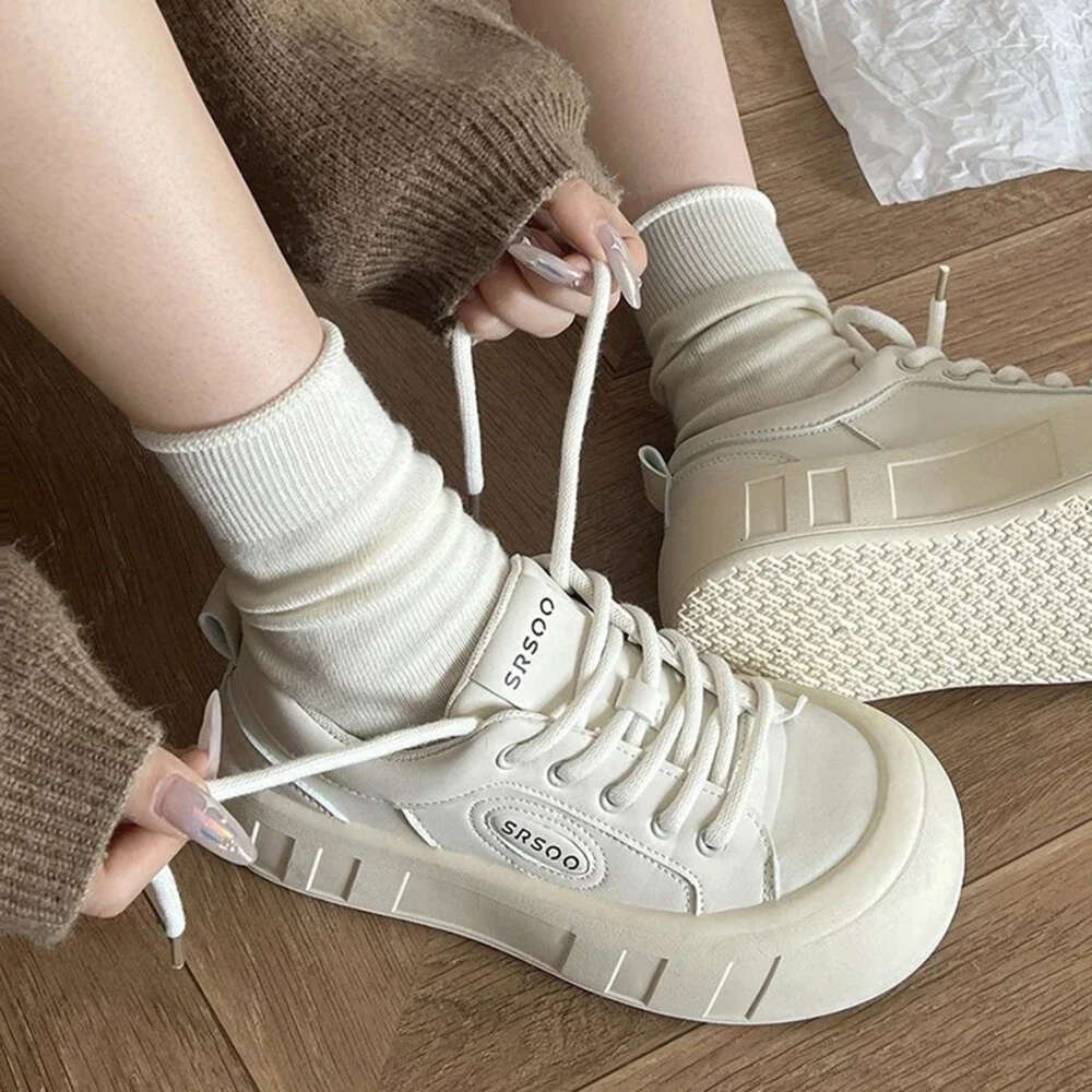 Versatile Thick Bottom Casual Sneakers 2024 New Advanced Little White Solid Color Lace-up Sports Board Shoes Women