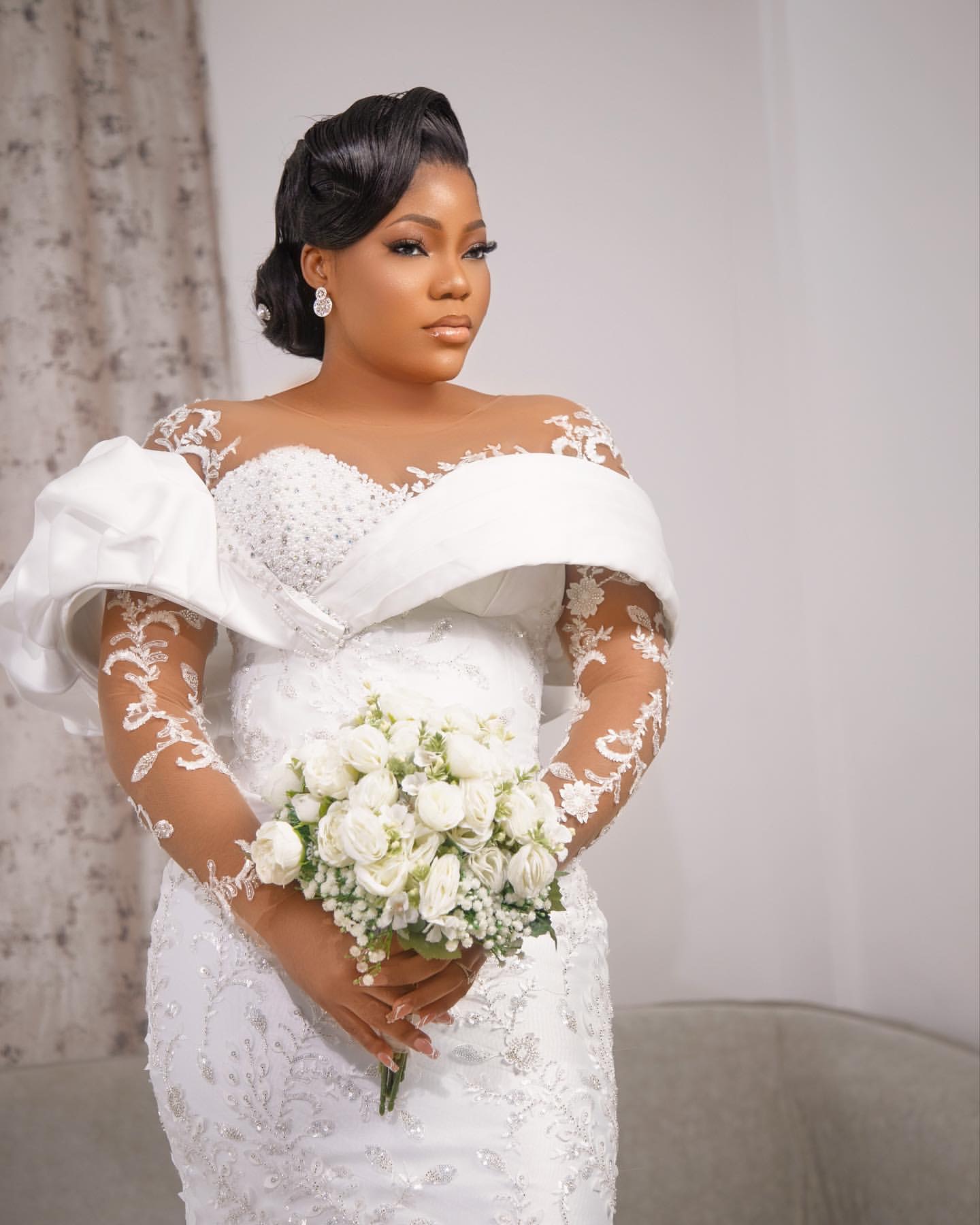 2024 Arabic Aso Ebi Plus Size White Mermaid Wedding Dresses Lacefull Beaded Long Sleeves Vintage Bridal Gowns Dress For Mariage ZJ466