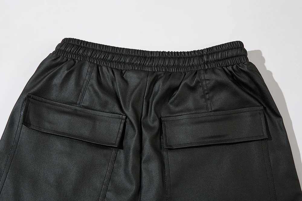 Vintage Black Pu Leather Baggy Shorts for Men Straight Front Big Pockets Casual Summer Drawstring Five Point Pants Oversized M240720