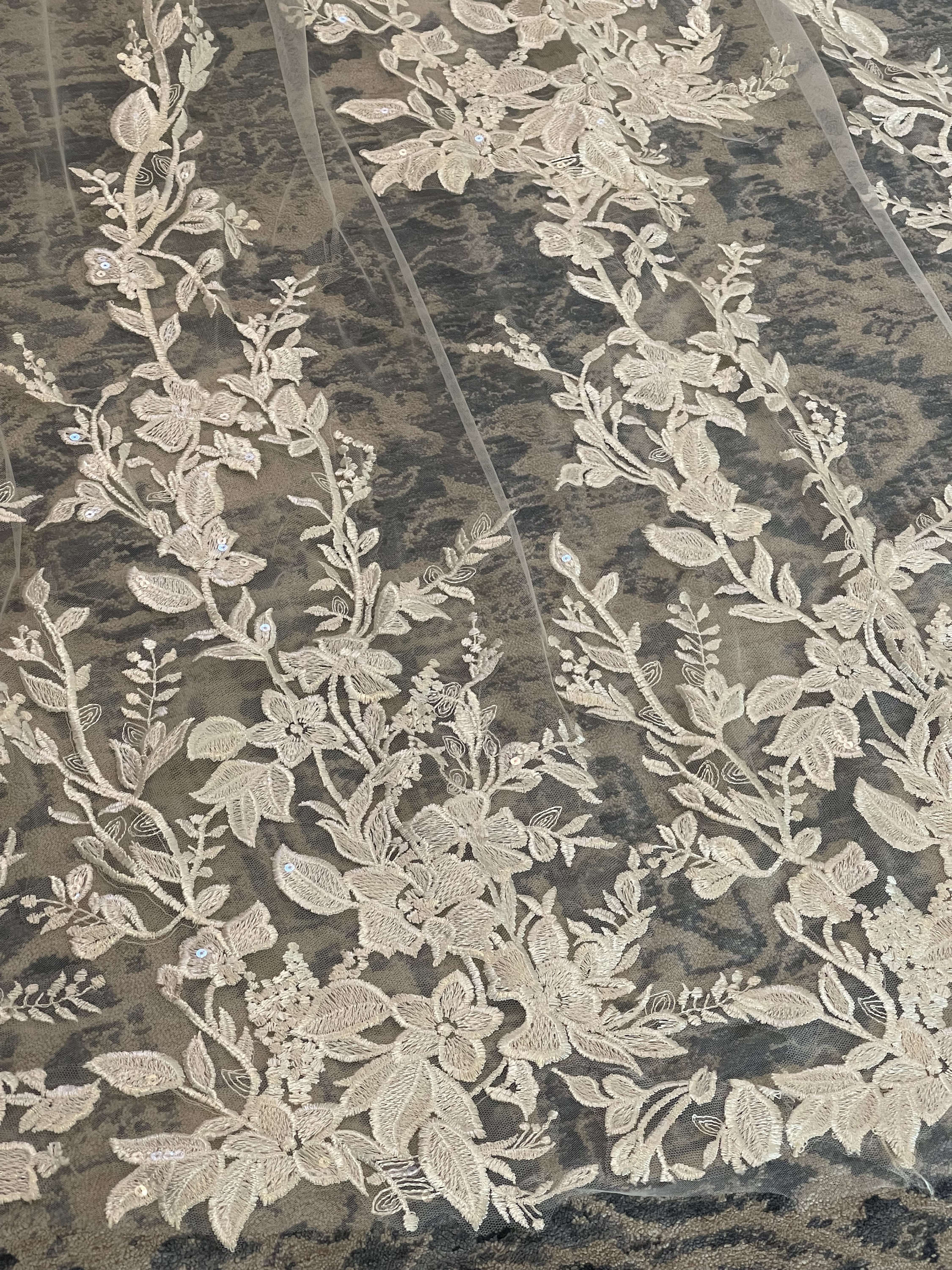 Gorgeous Wedding Veil One Layer Long Cathedral Length 4M Veils Sequins Applique Edge Velo De Cabeza For Bride Voile Custom Made