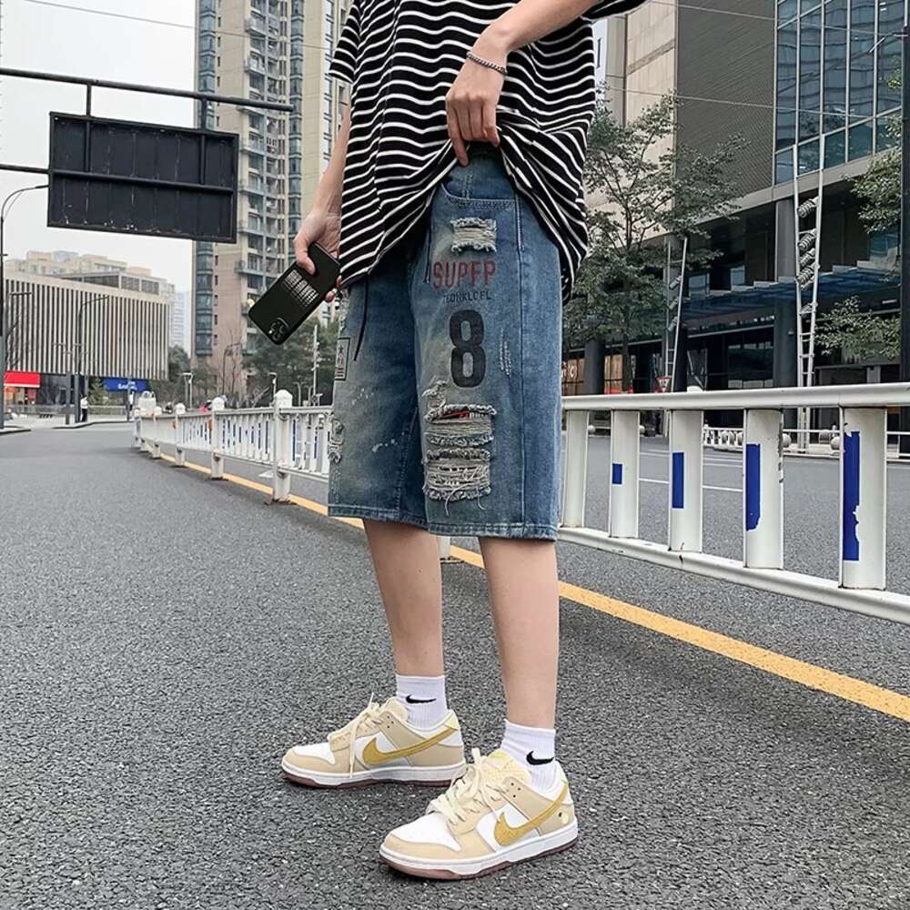 Men's denim shorts with holes, personalized Korean style slim fit mid length pants, summer thin cut, 5-point jeans