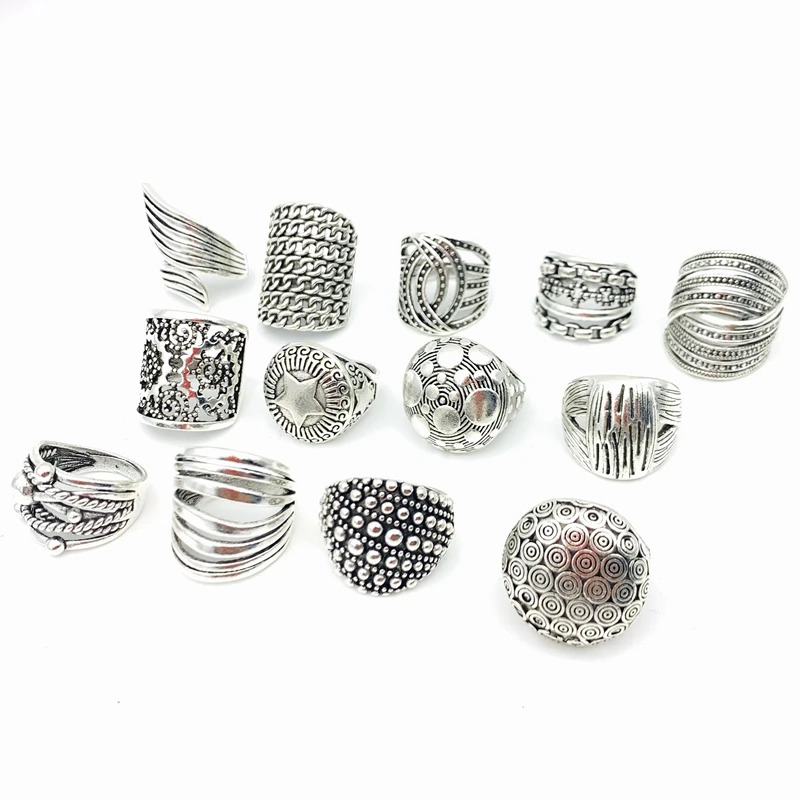 Wholesale of 100 pieces/batch of mixed vintage jewelry rings mens vintage carved pattern finger accessories anniversary silver plating 240710