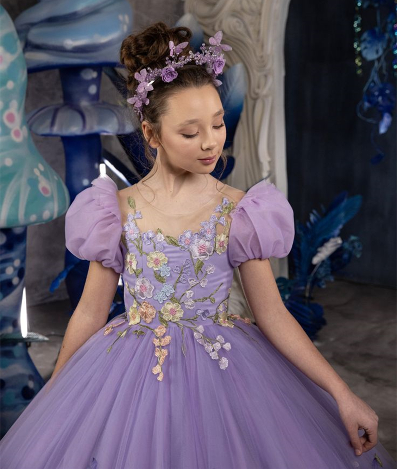 2024 Princess Flower Girls Dresses Puff Sleeves Floral Lace Appliques Ruffles Tiered Ball Gown Wedding Party Gowns Toddler Prom Pageant Birthday Quinc