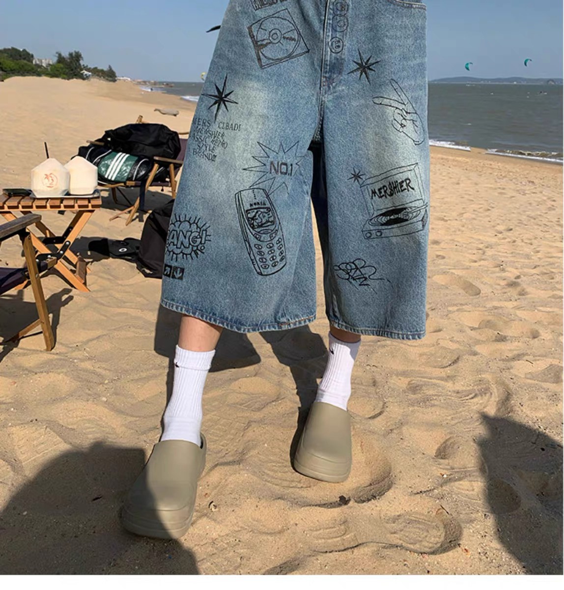 Graffiti denim shorts for men and women summer American fashion brand loose wide leg five casual versatile seven quarter pants