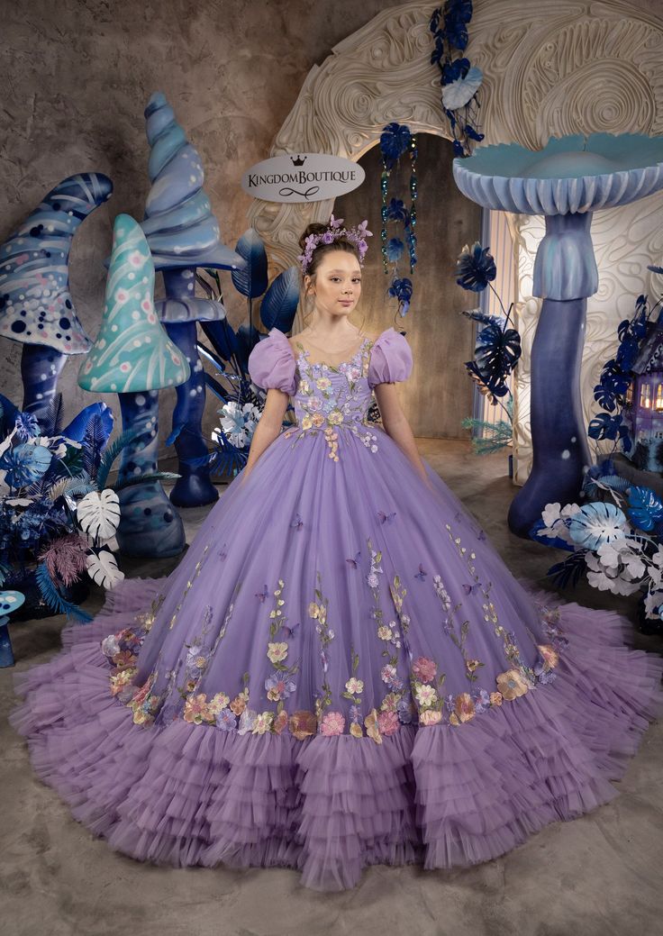 2024 Princess Flower Girls Dresses Puff Sleeves Floral Lace Appliques Ruffles Tiered Ball Gown Wedding Party Gowns Toddler Prom Pageant Birthday Quinc