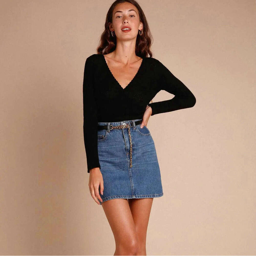 New Merchandise Best Saller Fashion Hip Hop Slim Crop Top Casual Sports Fitness Turtleneck Collar Blouse Slim-fit Stripe Women's T Shirt Clothes