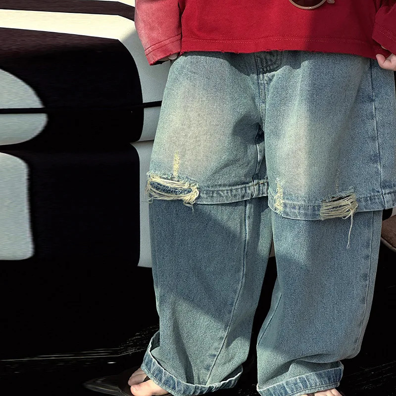 Spring Childrens Breakthrough Jeans Baby Two Pieces of Straight Denim Small and Medium sized Childrens Pants 240716