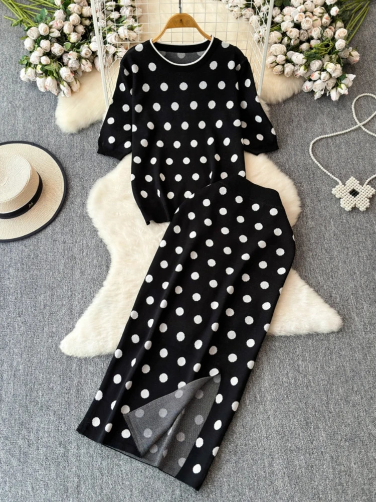 Foamlina Women Vintage Polka Dot Knitted Two Pieces Set Casual O Neck Short Sleeve Top and Elastic Waist Split Long Skirt Suits 240712