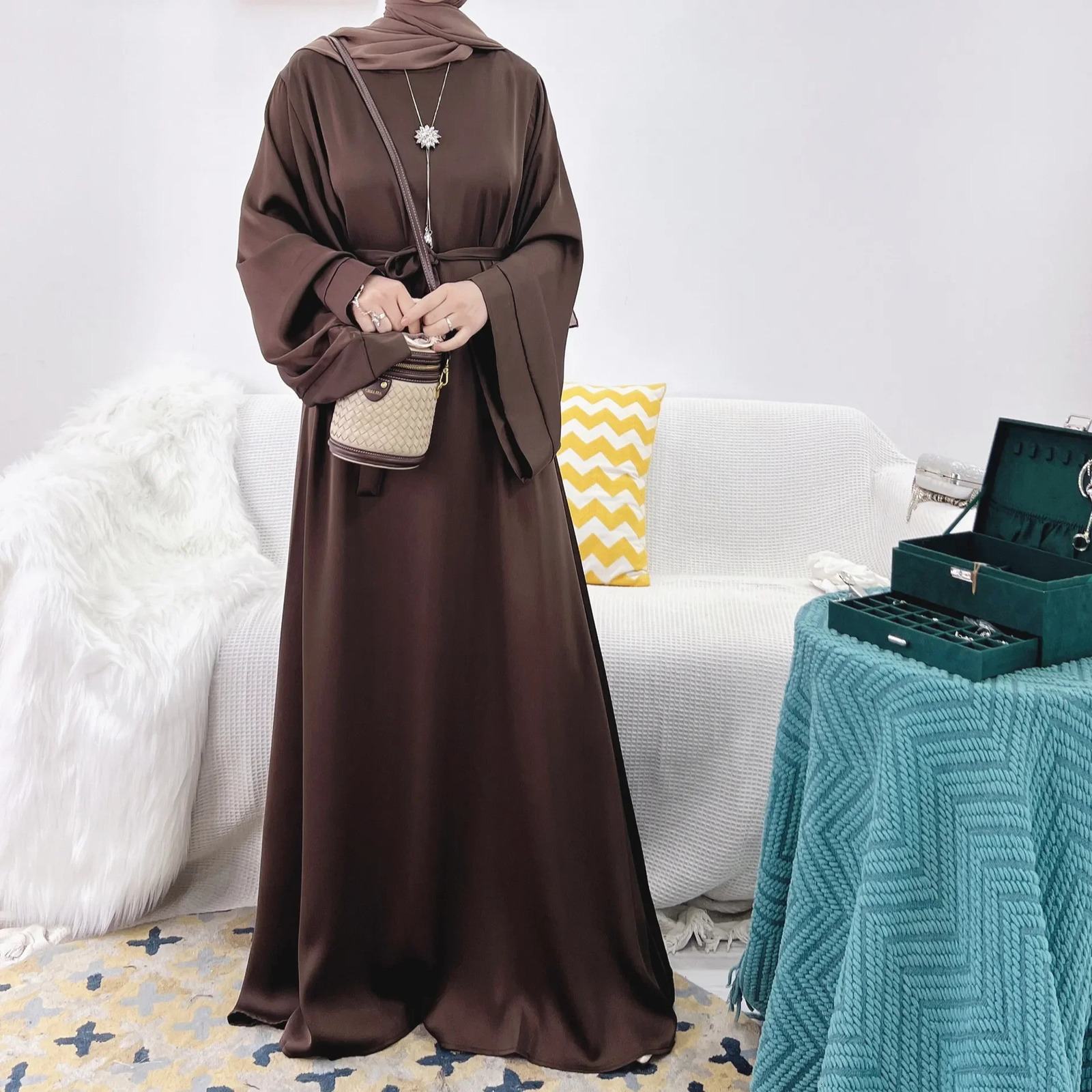 Plain Muslim Abaya Dress Dubai Ramadan Eid Casual Abayas for Women Turkish Hijab Satin Islamic Dresses Modest Clothes Kaftan 240712