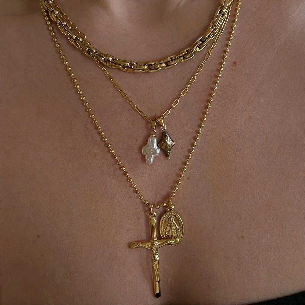 Pendant Necklaces Vintage Trkiye Eye of Evil Opel Pendant Square Multicolor Crystal Snake Chain Necklace Shiny CZ Pearl Cross Necklace Jewelry J240719