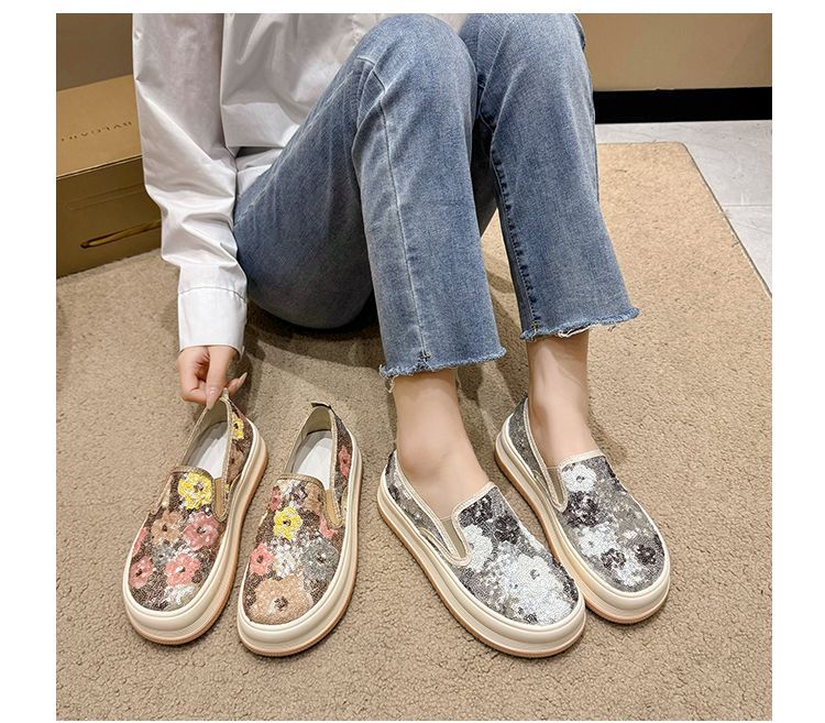 Luxury designer shoes in black and white Women New Design Shining Thick Sole Canvas Shoes Casual Soft Sliver Free shipping