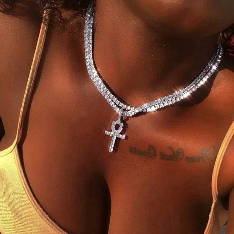 Pendant Necklaces Ins Hip Hop Crystal Ankh Cross Pendant Necklace Womens Tennis Chain Pink Water Diamond Multi Layer Butterfly Necklace Party Jewelry 