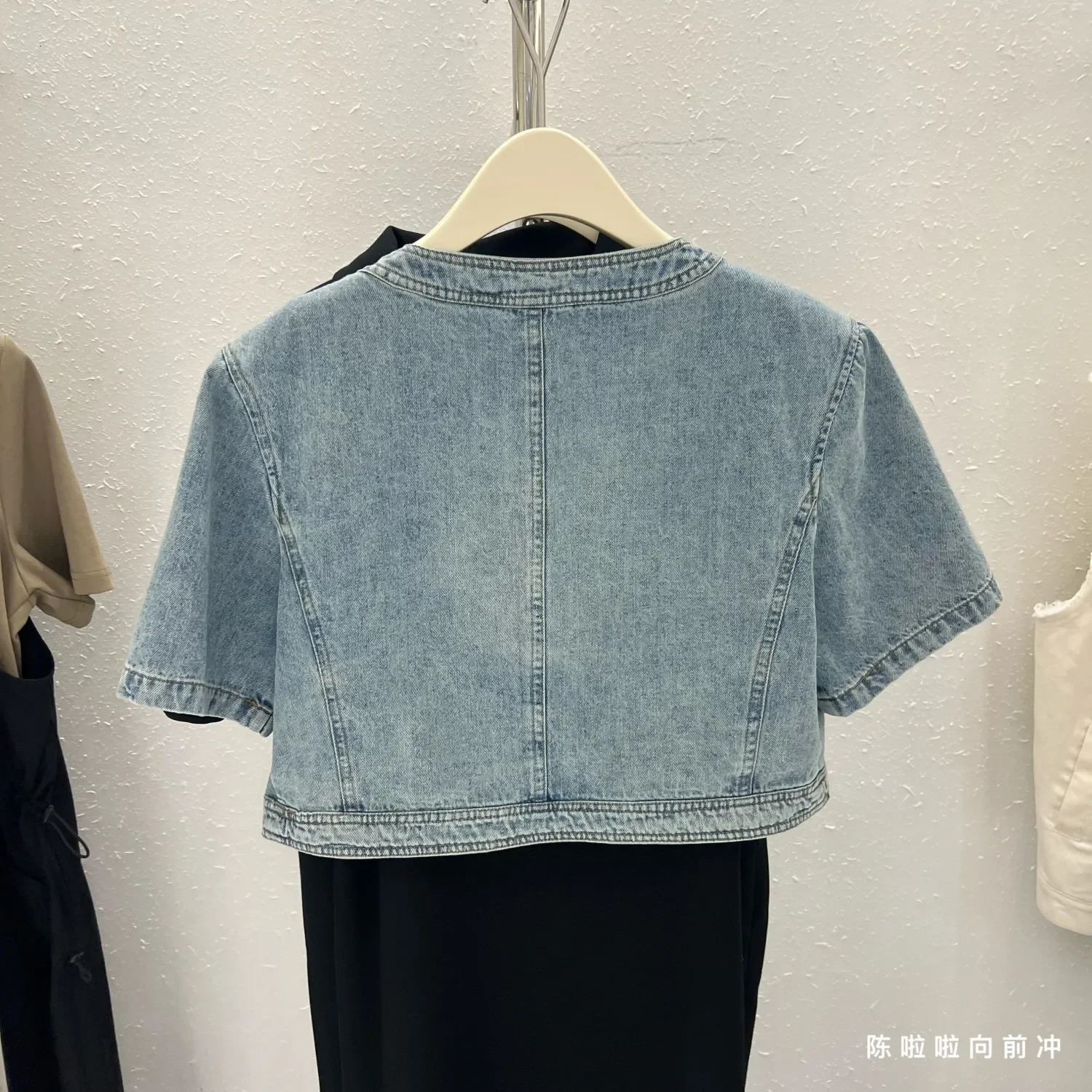 Thin Short Sleeve Denim Jacket for Women Summer Single Breasted O Neck Crop Coat Female Streetwear Washed Vintage Jeans Jacket 240717
