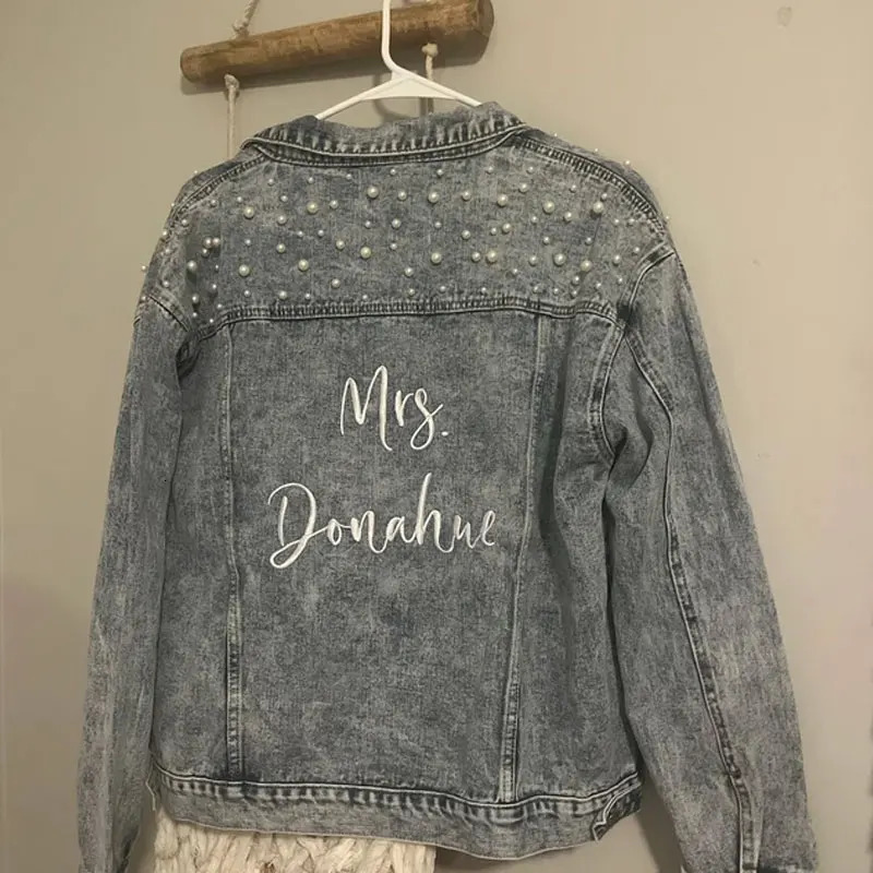 Wedding Embroidery Jeans Jacket Coat with Pearls Custom Personalized Denim Jacket Embroidered Bride Denim Shirt Future Mrs Coats 240717