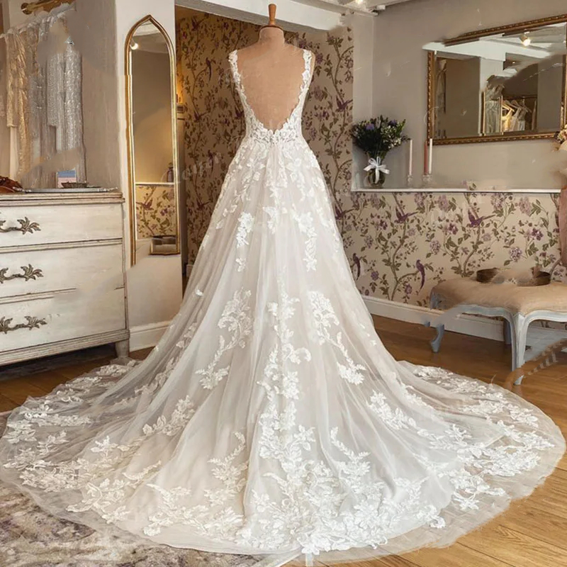 Exiqute A-Line Lace Appliques Wedding Dresses Backless Sleeveless Long Ivory Tulle Bridal Gown Sheer V-Neck Country Boho Bride Dress