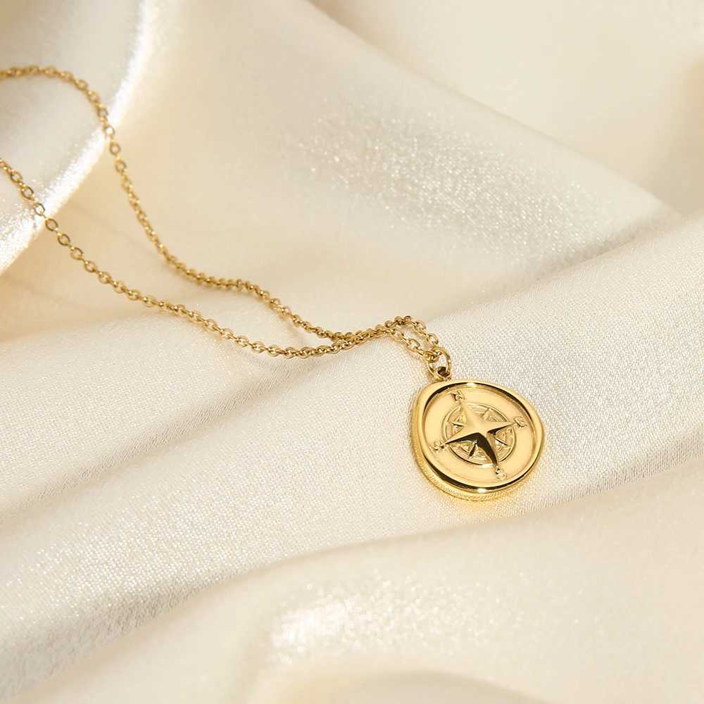 Pendant Necklaces 316L stainless steel PVD gold-plated geometric compass pendant necklace womens waterproof texture necklace 2022 J240719