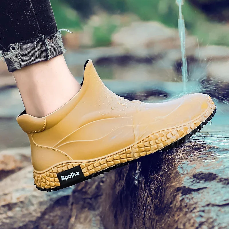 rain boots for men in winter kitchen work non-slip labor protection rain boots outdoor fishing special short rubber shoes 240712