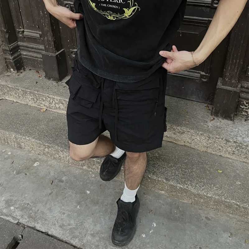 Trendy Mens Mutli Pockets Cargo Shorts Summer Vintage Drawstring Tie-up Loose Shorts Y2K Fashion Men Solid Color Straight Shorts M240720