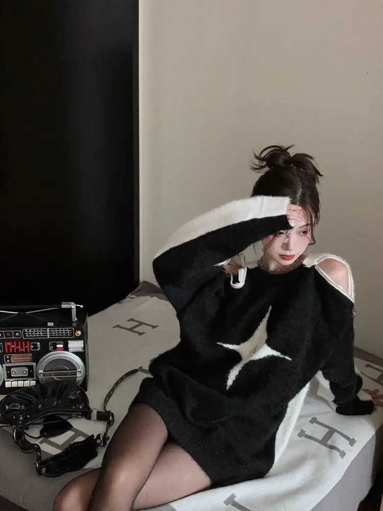 Autumn and winter mohair sweater women loose harajuku lazy style fashionable off-shoulder long-sleeved sweater top 240717