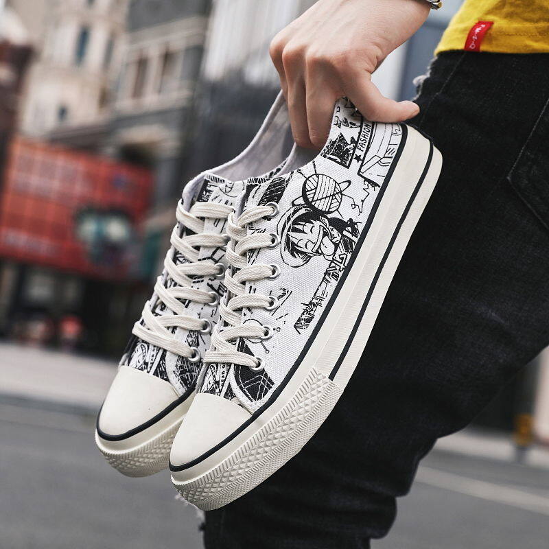 Shoes 2021 spring new Korean version of men's street shooting hand-painted One Piece low-top canvas student skate shoes